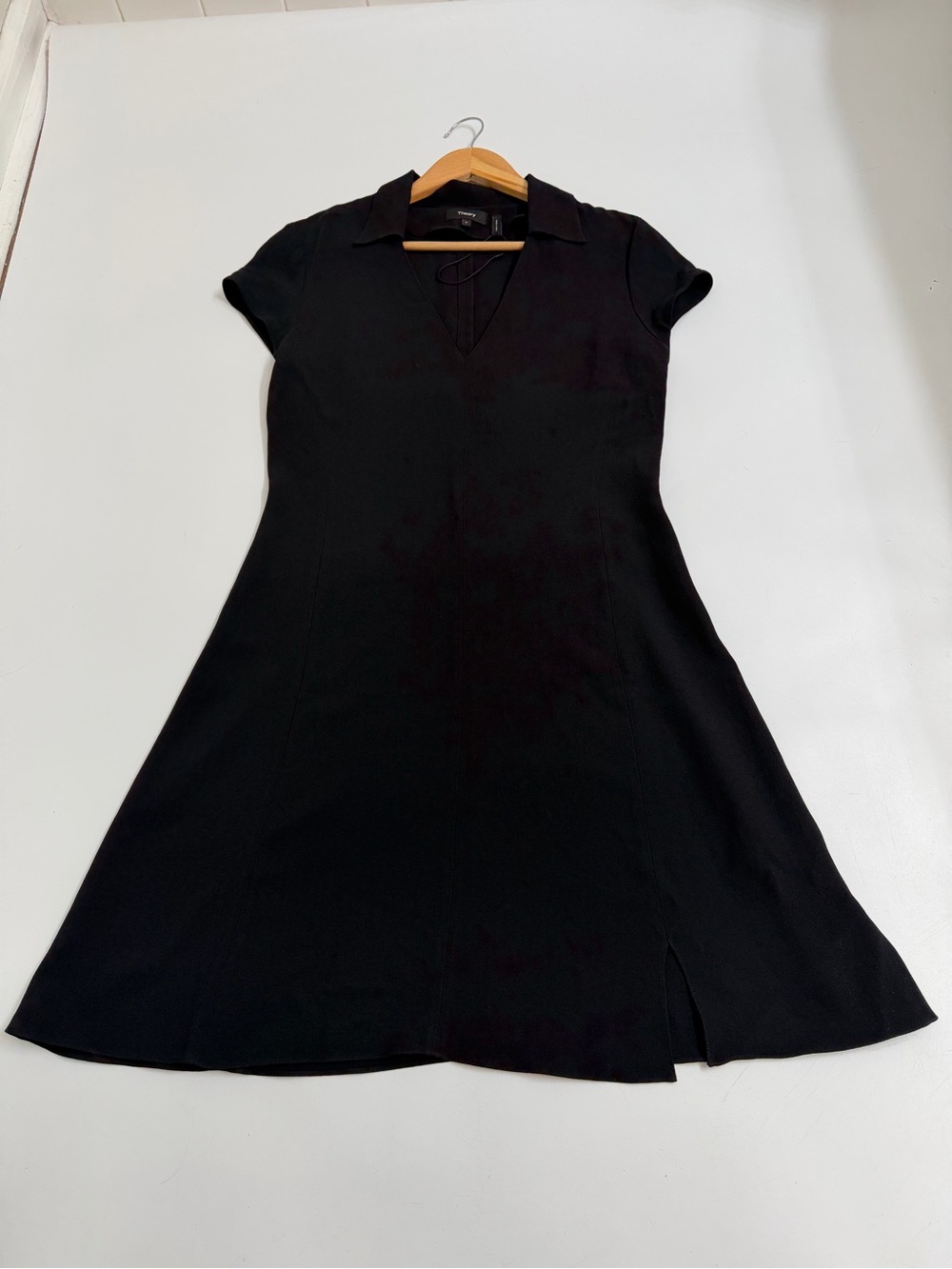 Theory Easy Day Rosina Crepe Black A-Line Dress Size 6 Quiet Luxury Workwear